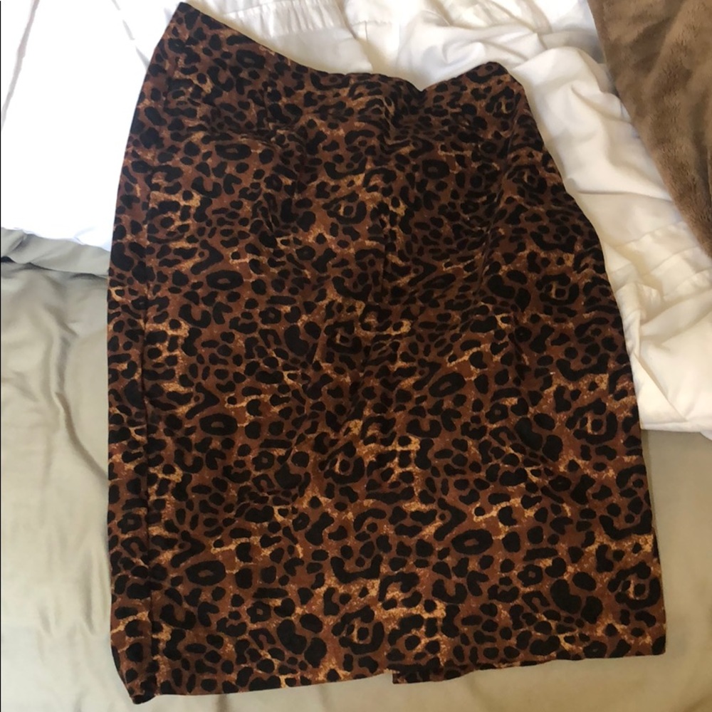 Old navy leopard cheetah skirt